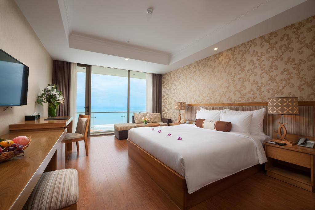 Diamond Sea Hotel  – 4 sao