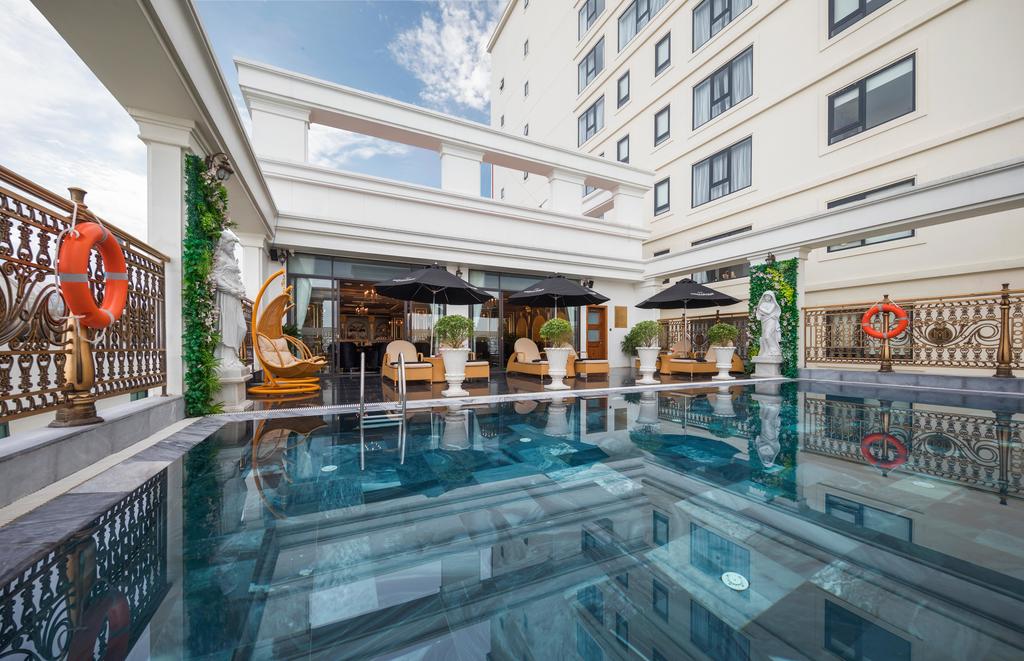 Monarque Hotel Danang  – Khách sạn 4 sao