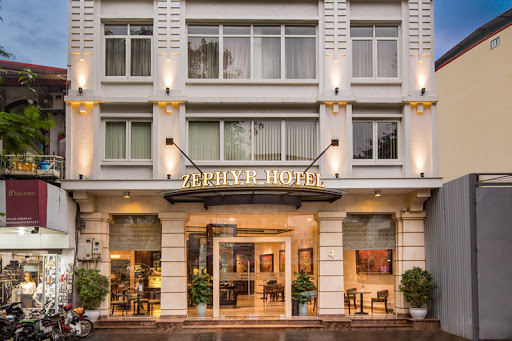 Zephyr Suites Boutique Hotel 