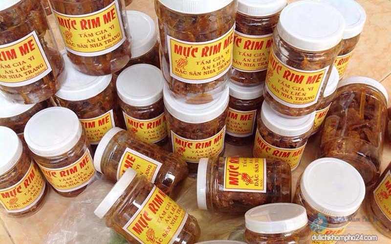 Đặc sản Mực rim me Đà Nẵng mua làm quà khi đến Đà Nẵng