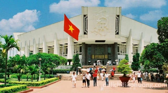 Du lịch Bảo tàng Hồ Chí Minh
