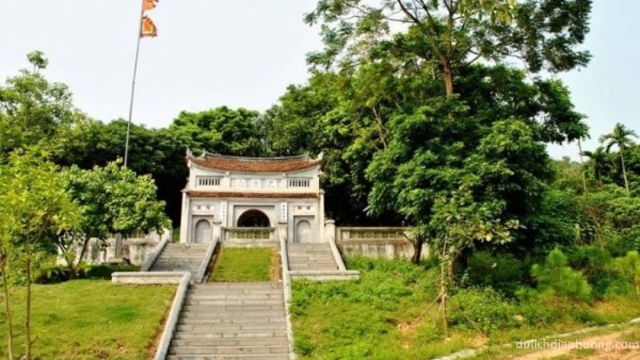 Du lịch Đền thờ trạng nguyên - thái sư Lê Văn Thịnh