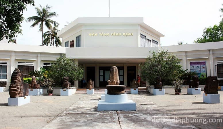 du lịch Bảo tàng Bình Định