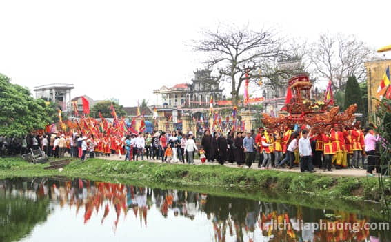 Du lịch Lễ hội chùa Trông