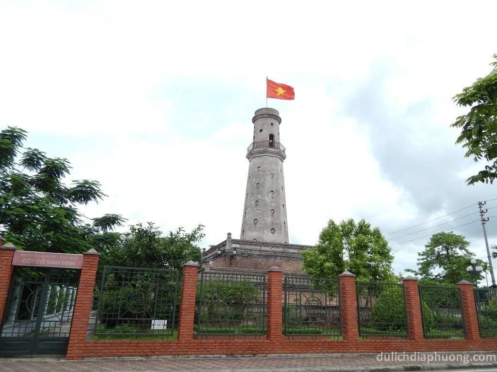 du lịch Cột Cờ Nam Định