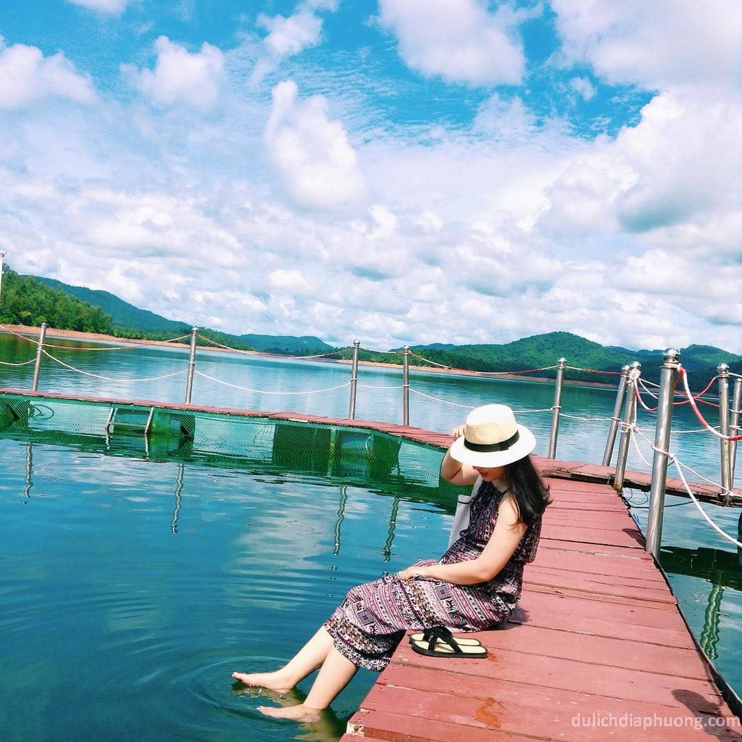 Du lịch Hồ Phú Ninh