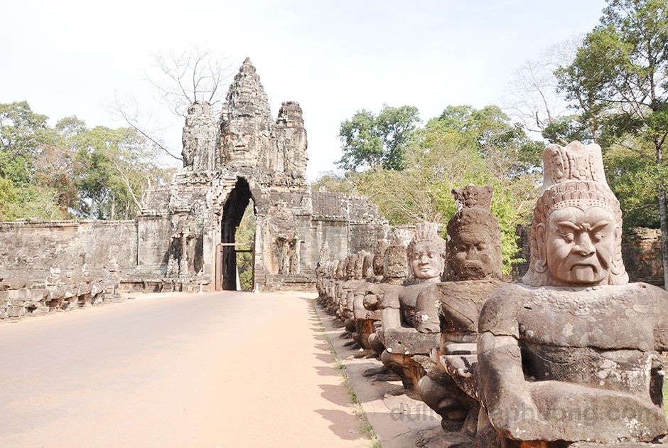 Angkor Thom địa điểm du lịch tại Campuchia