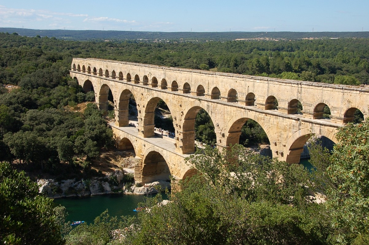 Cầu Pont du gard địa điểm du lịch tại Pháp