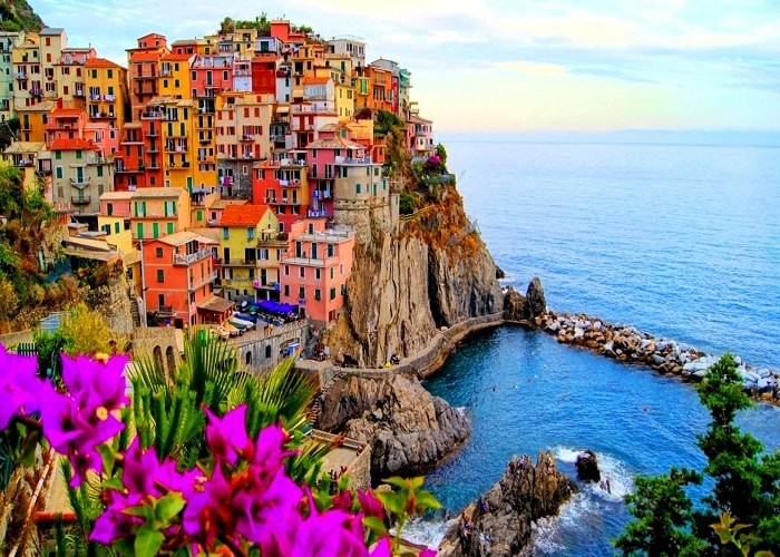 Cinque Terre địa điểm du lịch tại Ý