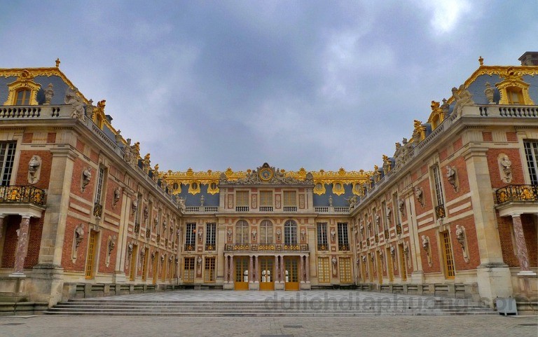 Cung điện Versailles địa điểm du lịch tại Pháp