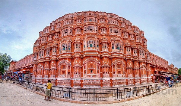 Hawa Mahal địa điểm du lịch tại Ấn độ