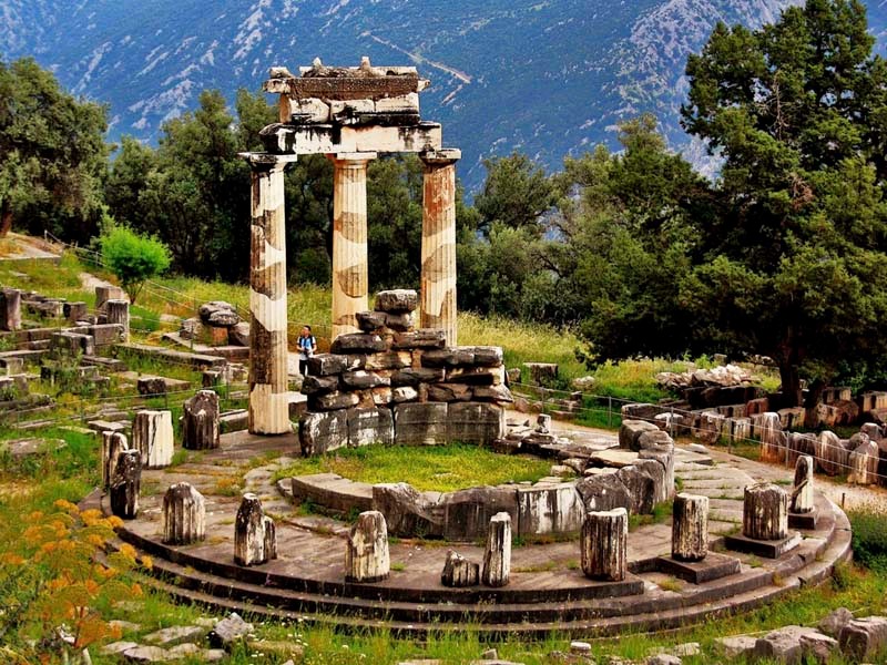 Khu di tích cổ Delphi địa điểm du lịch tại Hy Lạp