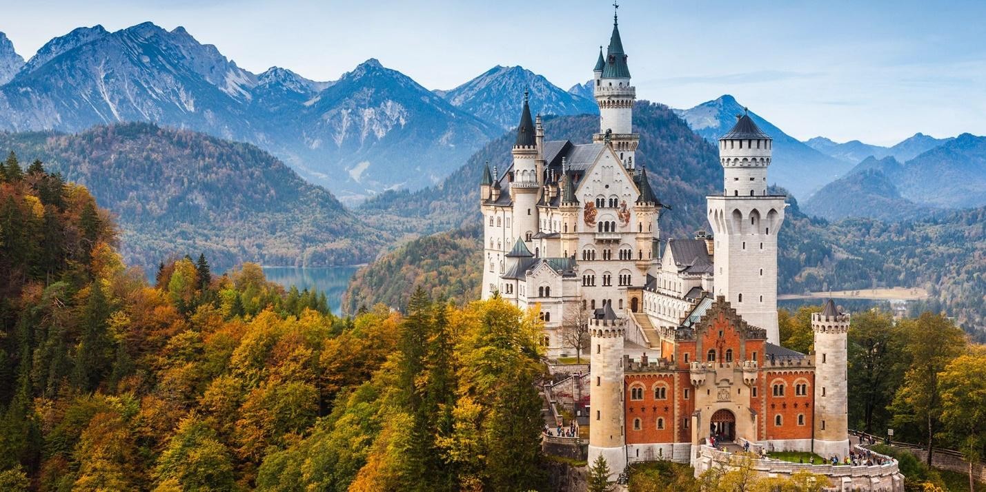 Lâu đài Neuschwanstein địa điểm du lịch tại Đức