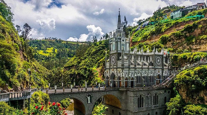 Tiểu vương cung thánh đường Santuario de Las Lajas địa điểm du lịch ở Colombia - kinh nghiệm du lịch Colombia